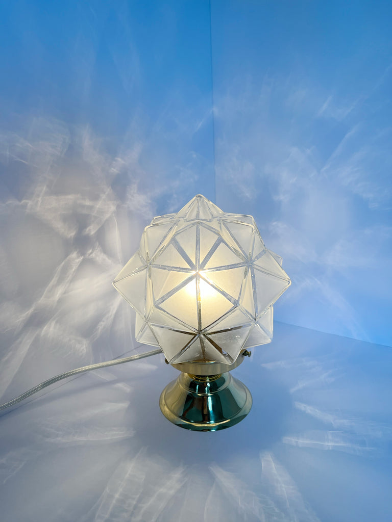 lampe à poser Vanity boum Sélection coeur lampe ancienne lampe vintage globe ancien globe verre globe chiné lampe laiton lampe verre vintage