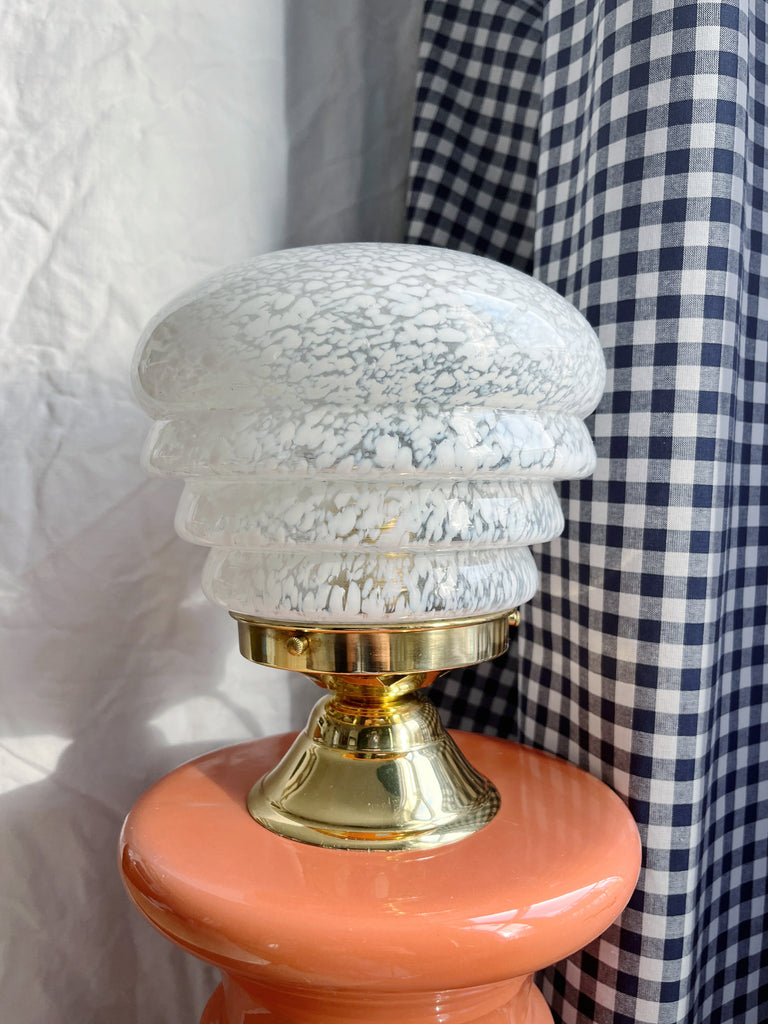 vanity boum précieuses lampe luminaire lampe ancien lampe vintage lampe à poser verre de clichy socle laiton lampe vintage selency sélection coeur